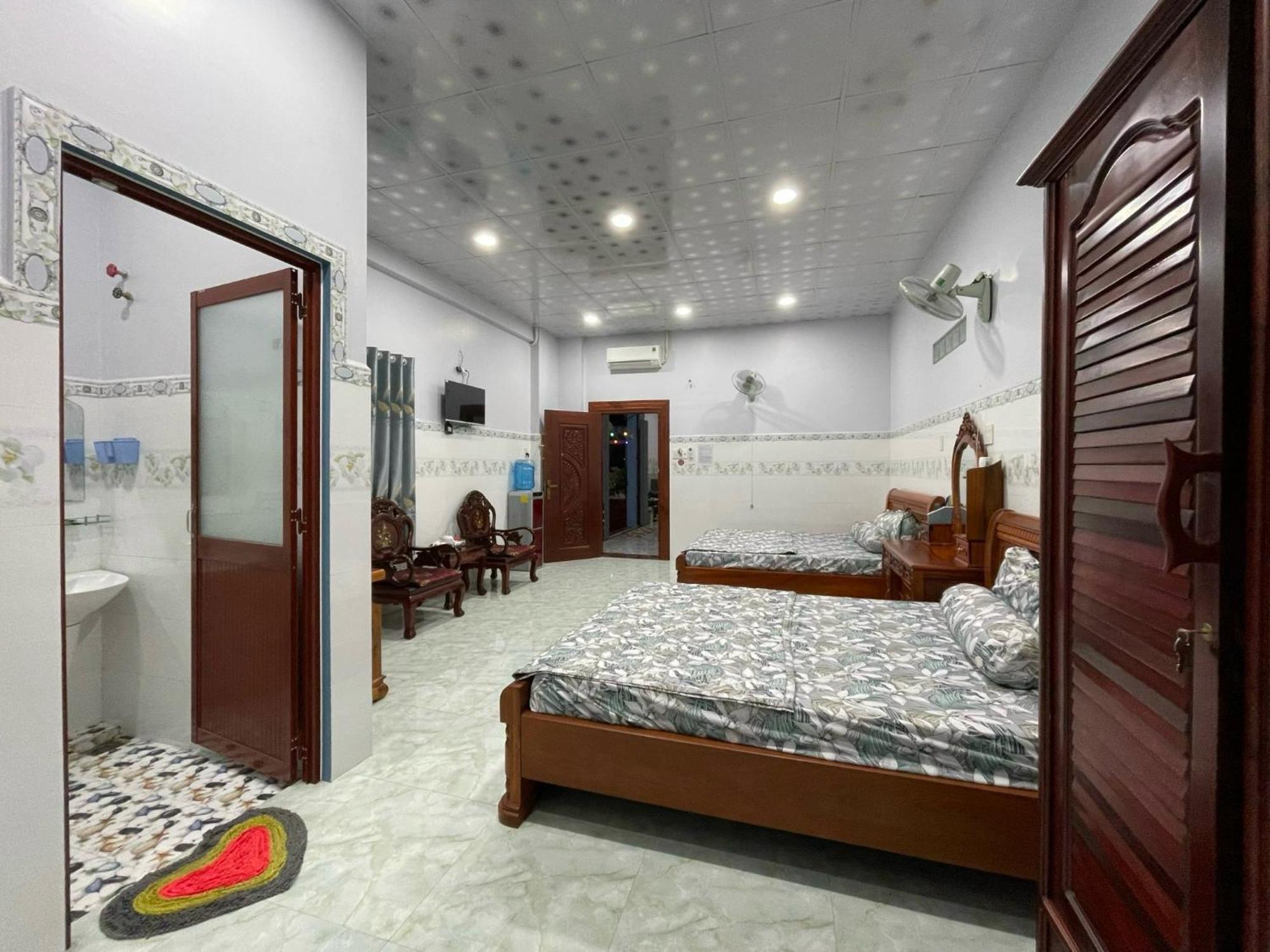 Bed and Breakfast Nha Nghi Lien Hoa Хатьен Экстерьер фото